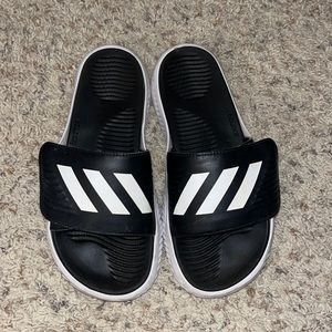 Men’s Adidas slides